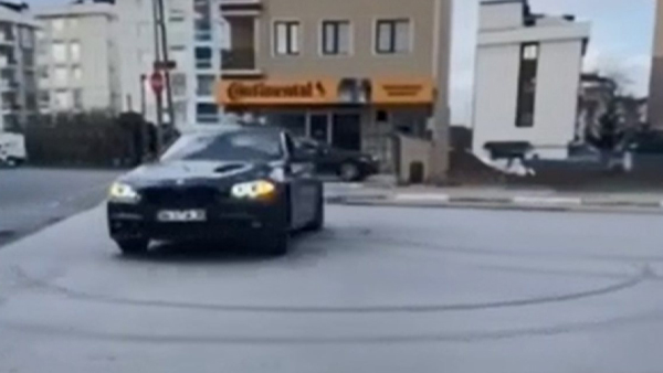 Sultanbeyli’de drift yapan sürücüye ceza!