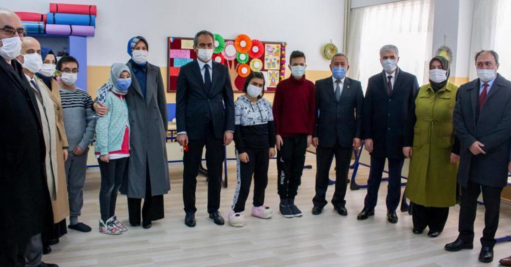 Bakan yardımcısı Mahmut Özer’den Ankara Akyurt özel eğitim uygulama okuluna ziyaret