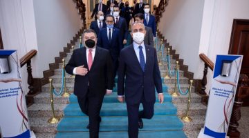 Bakan Gül, Kuzey Makedonyalı mevkidaşı ile görüştü