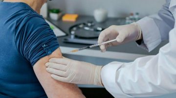 Vali Yerlikaya’dan 60-64 yaş vatandaşlara aşı çağrısı