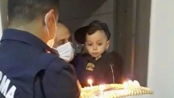 Jandarmadan Şehit Oğluna Sürpriz Doğum Günü