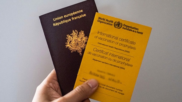 İngiltere’de aşı pasaportu pilot uygulama olarak başlıyor