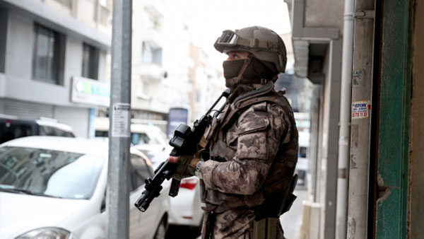 8 ilde operasyonu: 136 kişi yakalandı