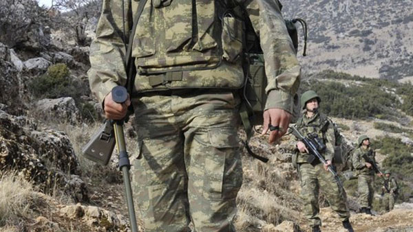 Amanoslar’da elleri tetikte vatan nöbeti tutuyor!