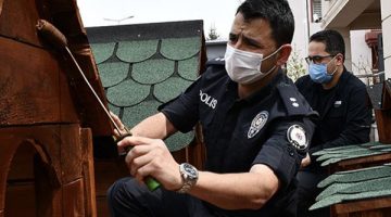 Polislerden sokak hayvanlarına destek