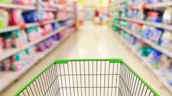 Marketlerde zorunlu ihtiyaçlar dışında satış yasaklandı