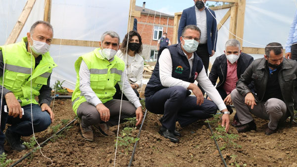 Büyükşehirden üreticiye destek