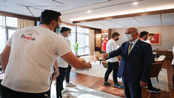 Şampiyon takımdan Başkan İsmet Yıldırım’a ziyaret