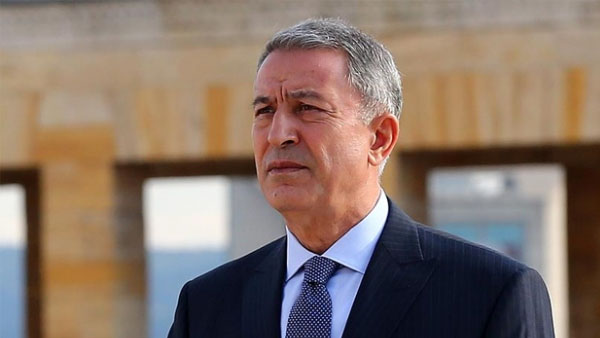 Bakan Akar’dan Babalar Günü mesajı