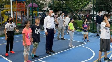 Başkan Yıldırım çocuklarla keyifli anlar yaşadı