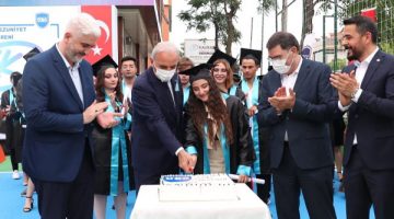 Başkan Yıldırım mezuniyet heyecanına ortak oldu