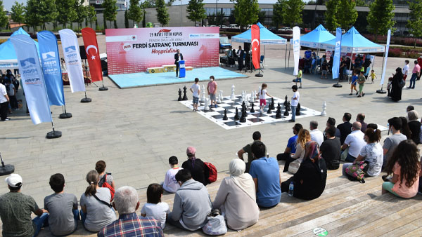 Pendik’te satranç turnuvası heyecanı