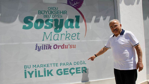 O markette para değil iyilik geçiyor!
