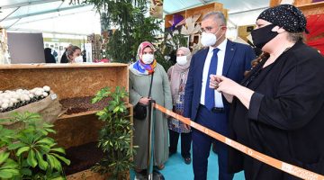 El emeği ürünler vatandaşlara sergileniyor