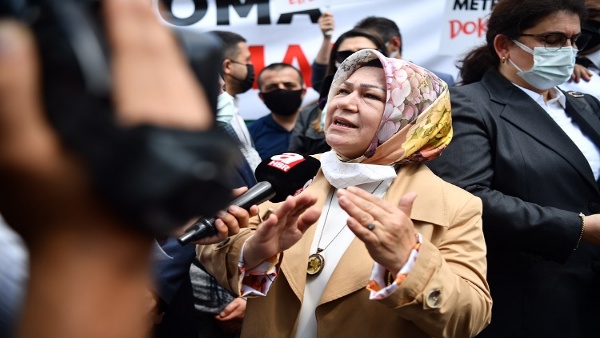 Sancaktepelilerden kapatılan metro hattına protesto
