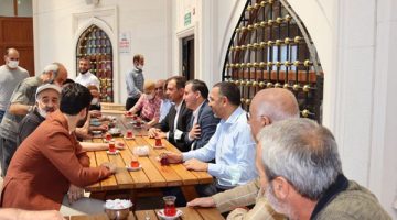 Başkan Tombaş, cemaatle bir araya geldi