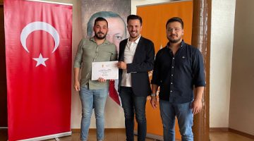 Ak Parti Ümraniye Esenevler Mahalle Başkanı Eray Karaman oldu