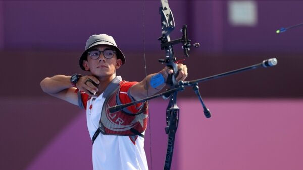 Olimpiyat şampiyonu Mete Gazoz yürekleri kabarttı!