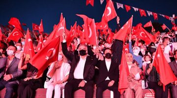 Tuzlalılar 15 Temmuz’da Demokrasi Nöbeti tuttu