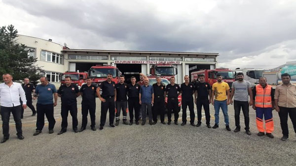 Erzurum İtfaiyesi yangın bölgesinde