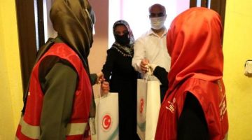 Sultanbeyli’de koruyucu aile yanındaki çocuk sayısı 17’ye çıktı