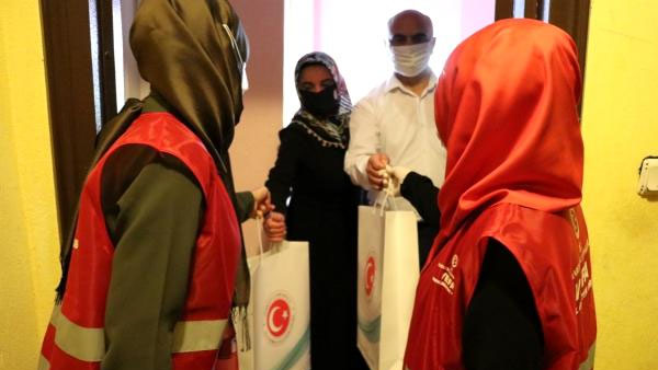 Sultanbeyli’de koruyucu aile yanındaki çocuk sayısı 17’ye çıktı