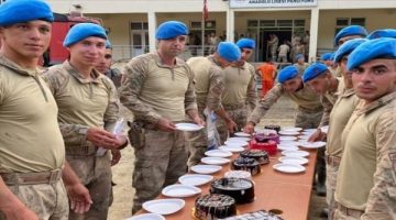 Ayancık’ta Selin İzlerini Silmeye Çalışan Jandarma’ya Doğum Günü Sürprizi