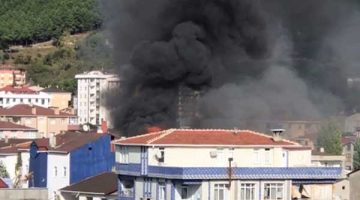 Sultanbeyli’de fabrika yangın!
