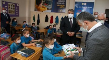 Sultanbeyli’de İlk Ders Zili Çaldı