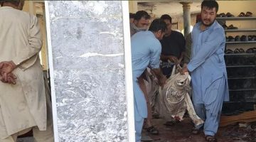 Cuma namazı sırasında bombalı saldırı: En az 100 ölü!