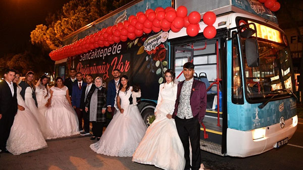 7 roman çift dünya evine girdi