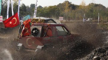 Off-Road yarışlarında nefesler tutuldu
