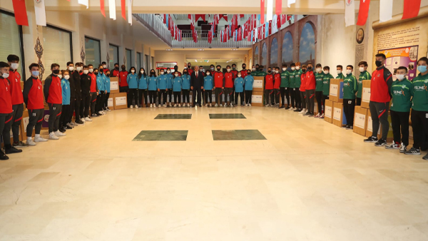 Başkan Yıldırım’dan amatör spor kulüplerine destek