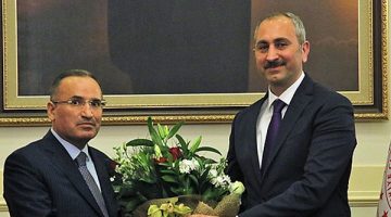 Adalet Bakanlığı’nda devir teslim töreni yapıldı