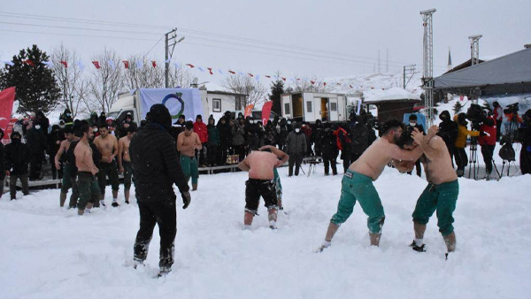 Çambaşı Yaylası’nda kış festivali başladı