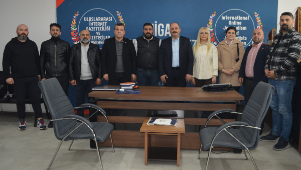 Başkan Erdem’den UİGAD’a Ziyaret