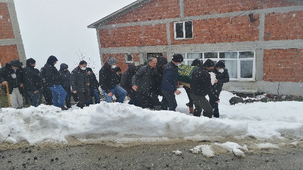 AYAN AİLESİNİN ACI GÜNÜ