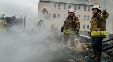 Ataşehir’de çatı yangını