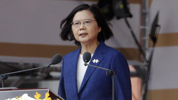 Kadın liderden Ukrayna’da maddi yardım