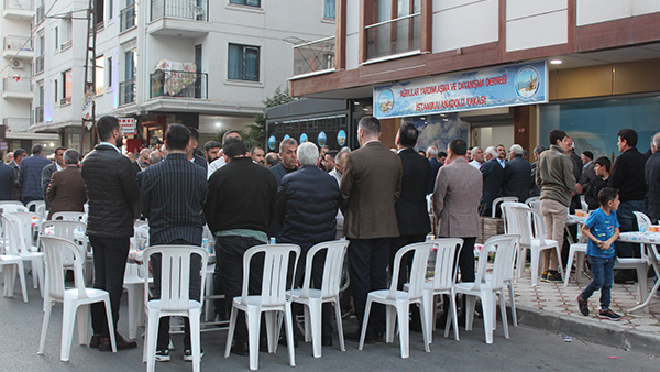 Anadolu Ağrılılar Derneği Hemşehrilerini İftarda Ağırladı