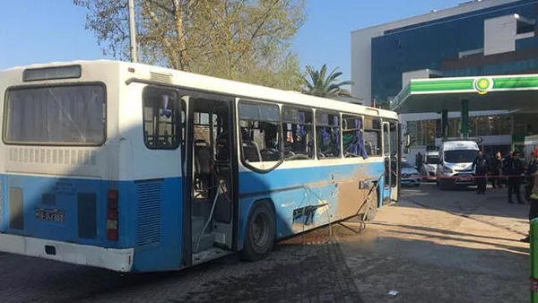 Bursa’da cezaevi aracına terör saldırısı!