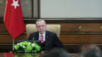 Kapalı mekanda maske zorunluluğu kalktı