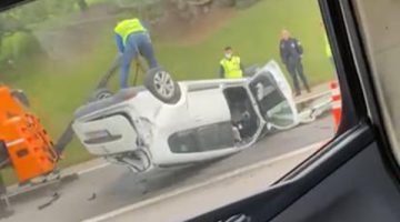 TEM SULTANBEYLİ’DE ARAÇ TAKLA ATTI!