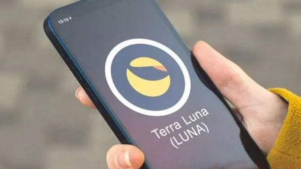 LUNA coin işlemleri kapatıldı!