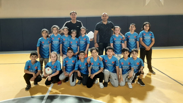 Sultanbeyli Merkez İlkokulu Finale Yükseldi