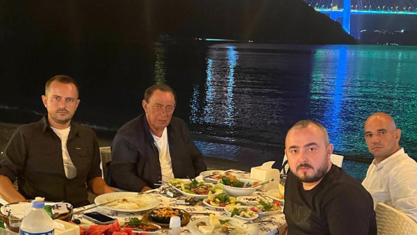 Alaattin Çakıcı Çapari Restaurantta Yakınlarıyla Görüldü