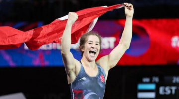 Milli Güreşçi Yasemin Adar Yiğit Dünya Şampiyonu Oldu