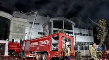 Sultanbeyli’de Fabrika Yangını Söndürüldü