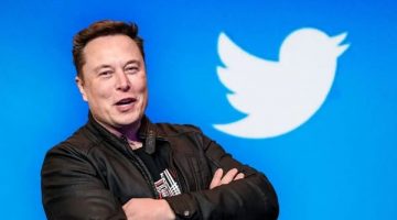 Elon Musk’tan büyük hamle: Twitter’ı satın aldı!