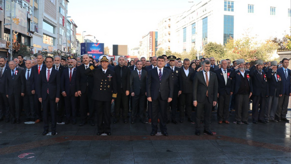 Sultanbeyli Ata’sını Andı